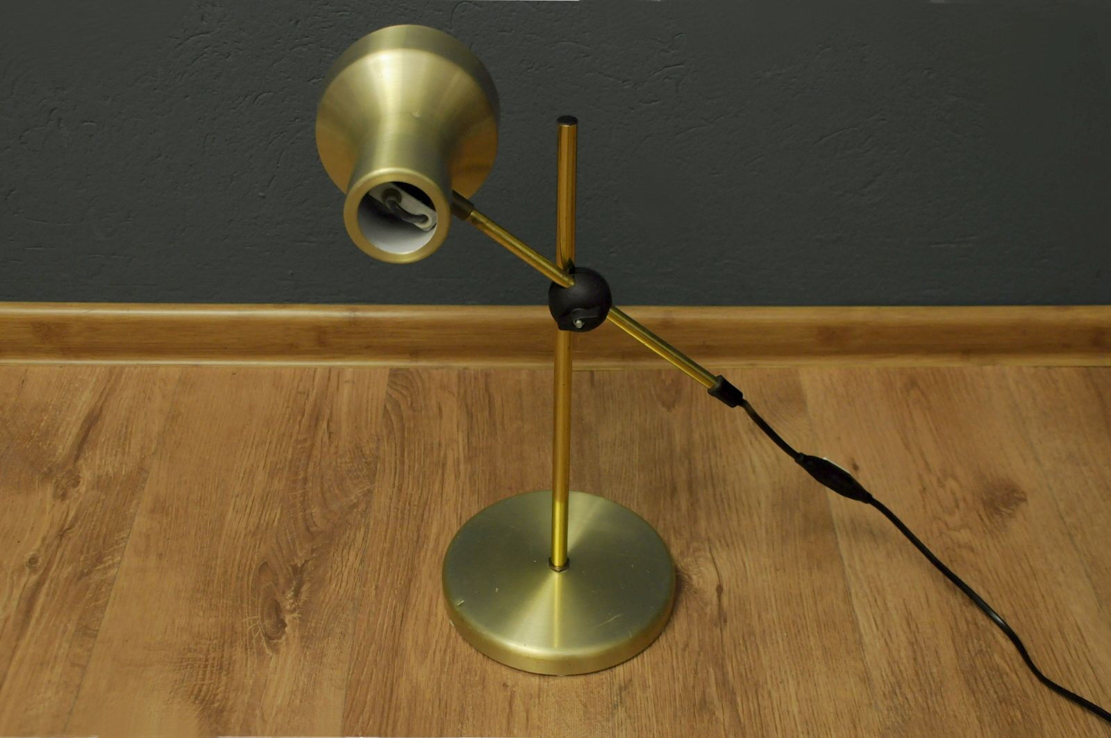 Belid desk lamp