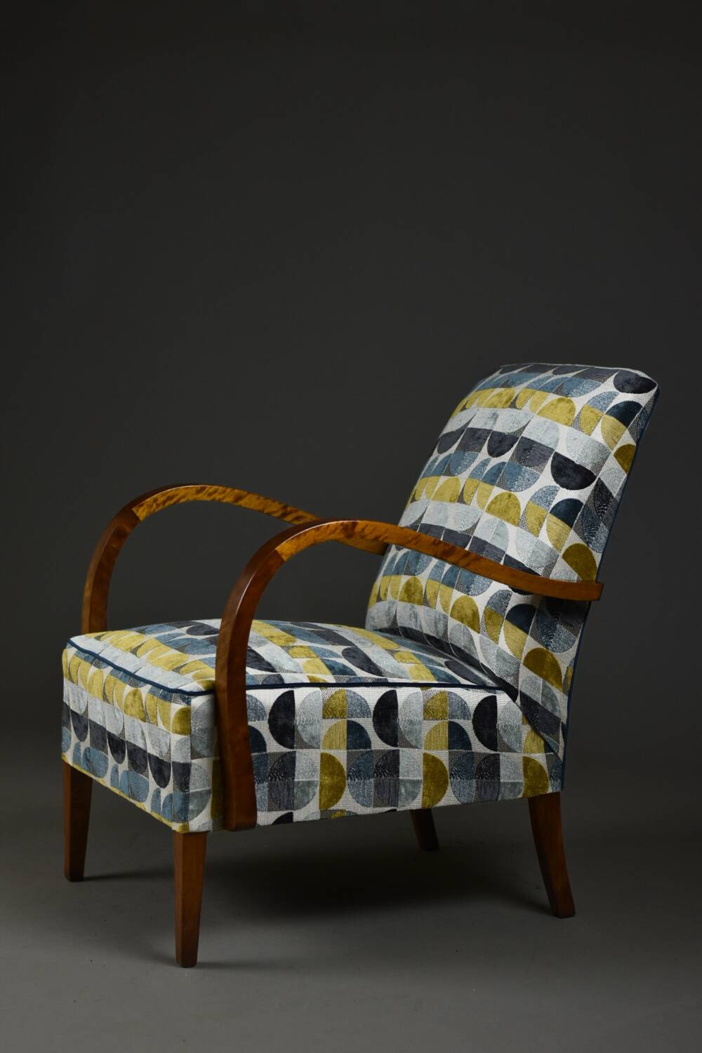 Modernist armchair from the 1930s/40s – Birchwood, original springs, fully