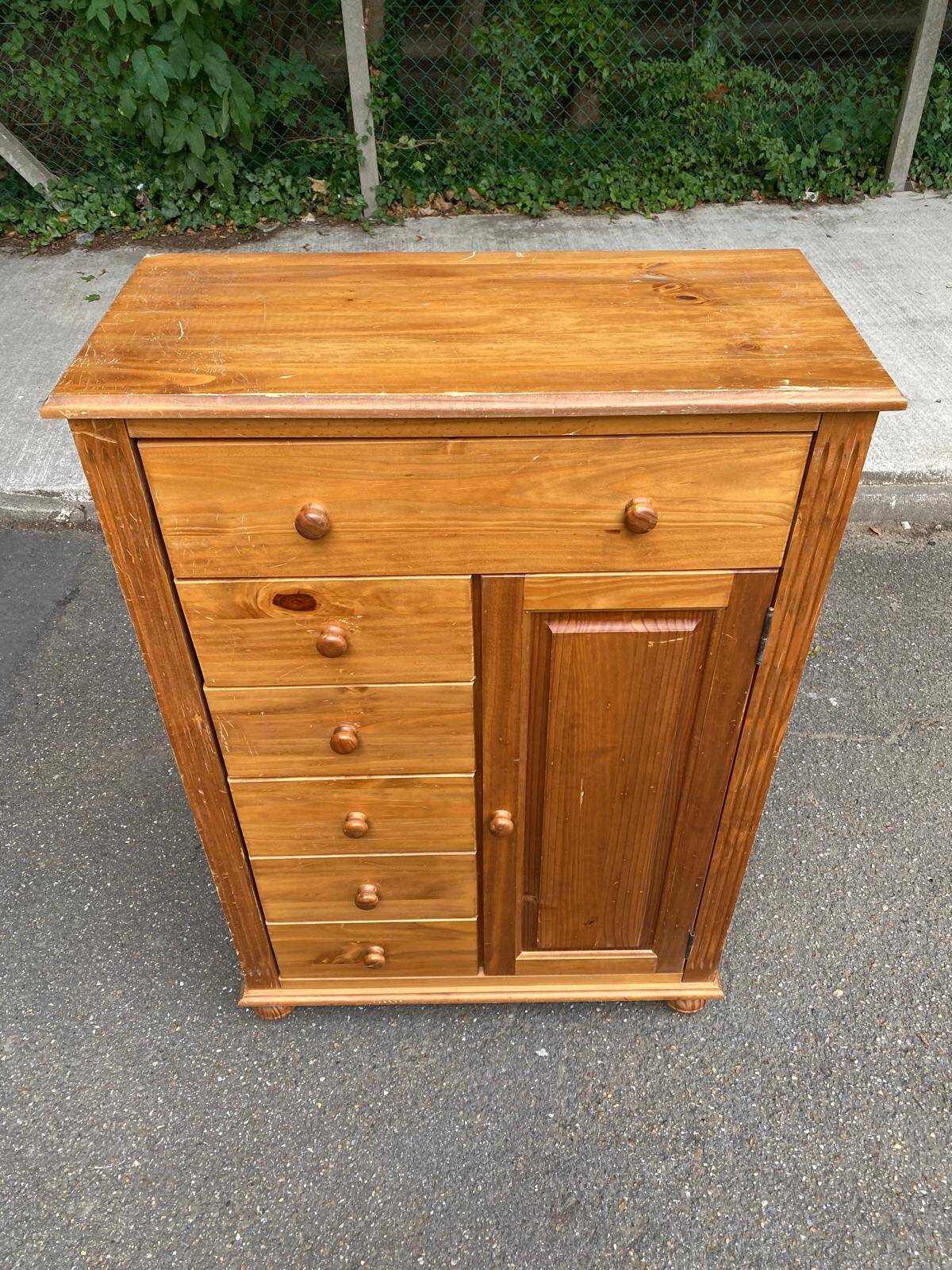 English wooden chest of drawers from the 80s