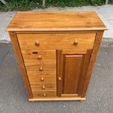 English wooden chest of drawers from the 80s