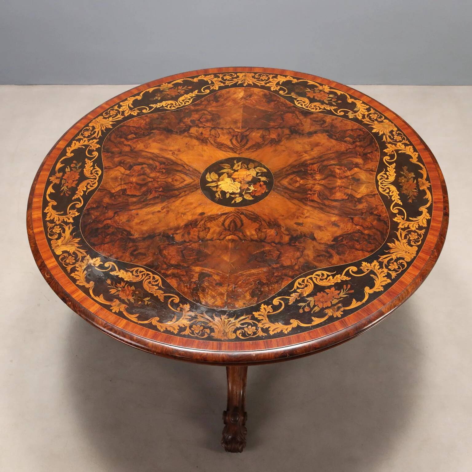 Antique walnut and rosewood table with floral inlays, Netherlands, 19th century.