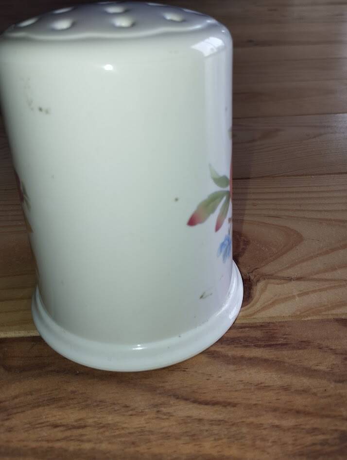 Vintage ceramic sugar bowl with fruit decoration – 1950s