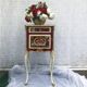 Meuble relooké baroque – pièce décorative rouge et doré