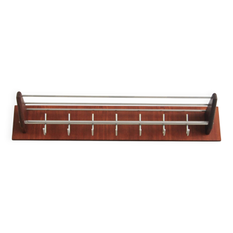 Porte-manteau mural en teck et chrome