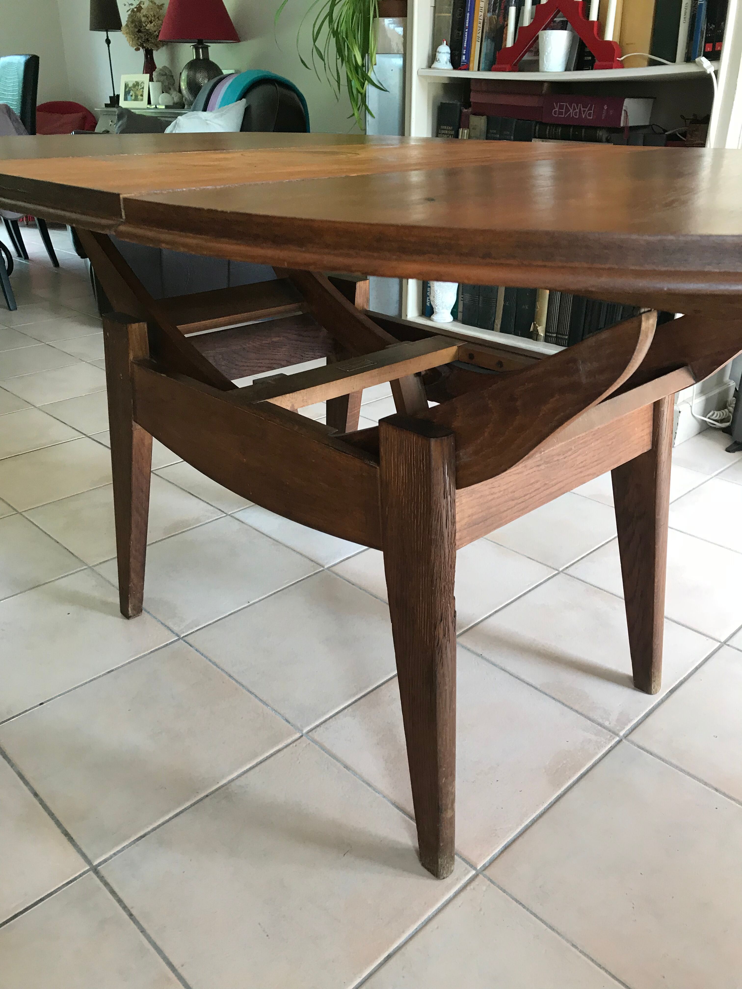 Convertible coffee table