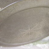 Oriental plateau in silver copper. diameter: 97.5 cm.