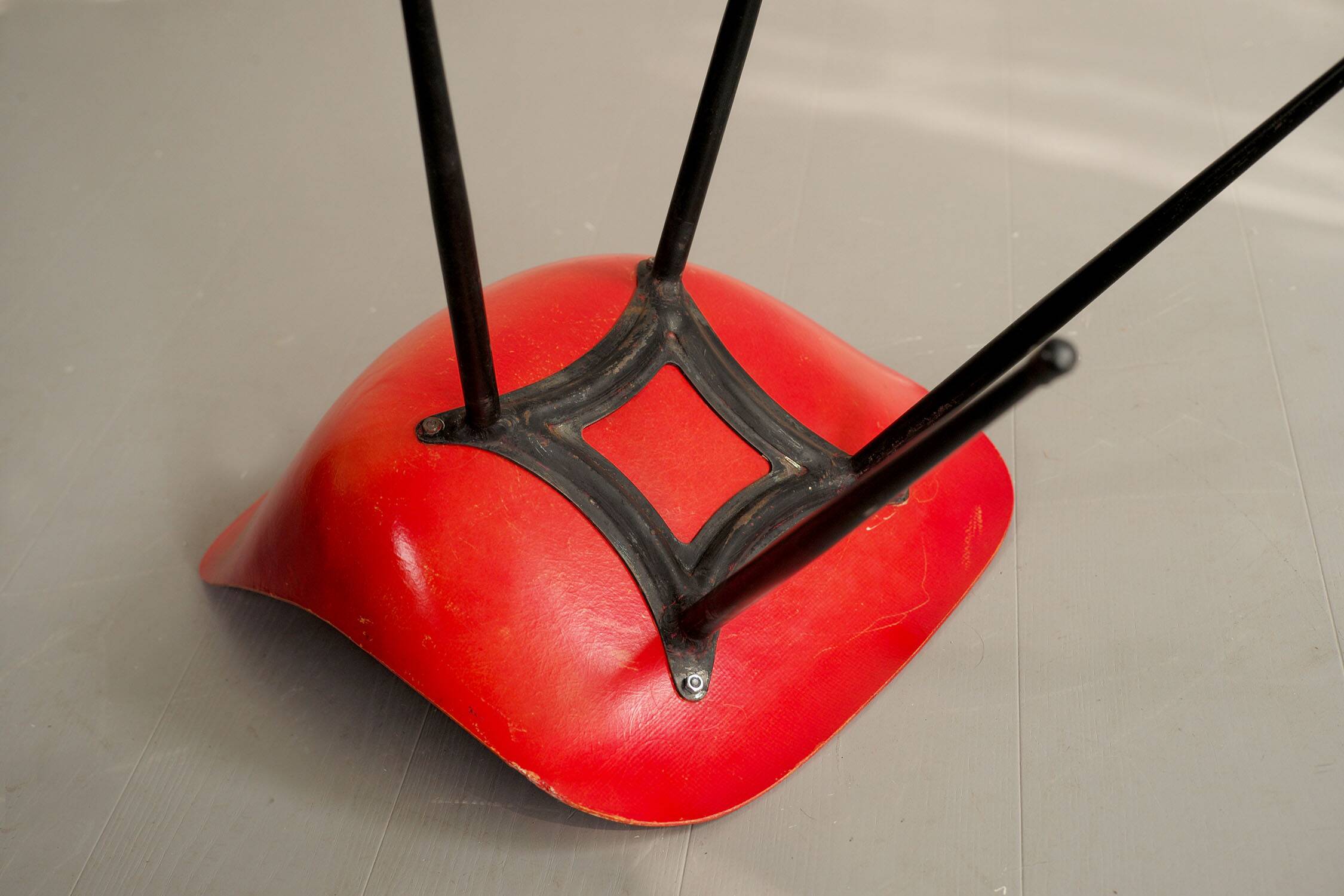 Paire de chaises en fibre de verre