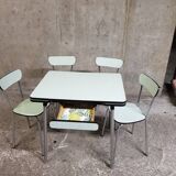 Table et chaises en formica vert menthe