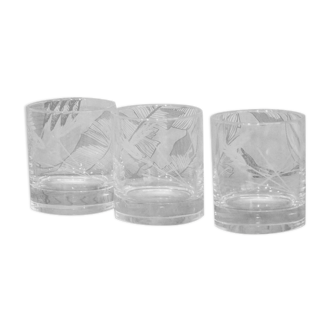 Three whisky glasses in vintage chiseled crystal 1960