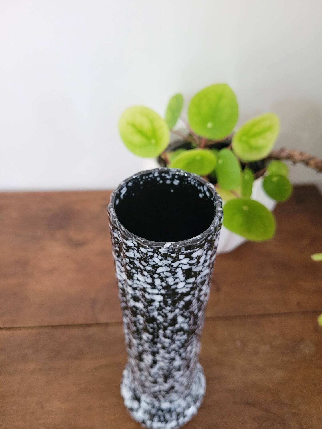 Black and white terrazzo porcelain vase