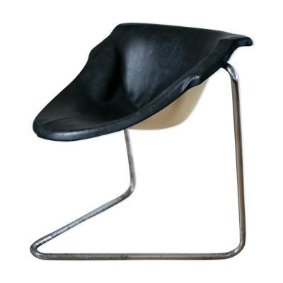 Chaise Pussycat, édition Steiner, design de Kwok Hoi Chan, France , 1969