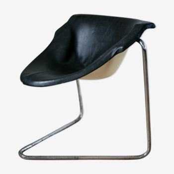 Pussycat chair, Steiner edition, design by Kwok Hoi Chan, France , 1969