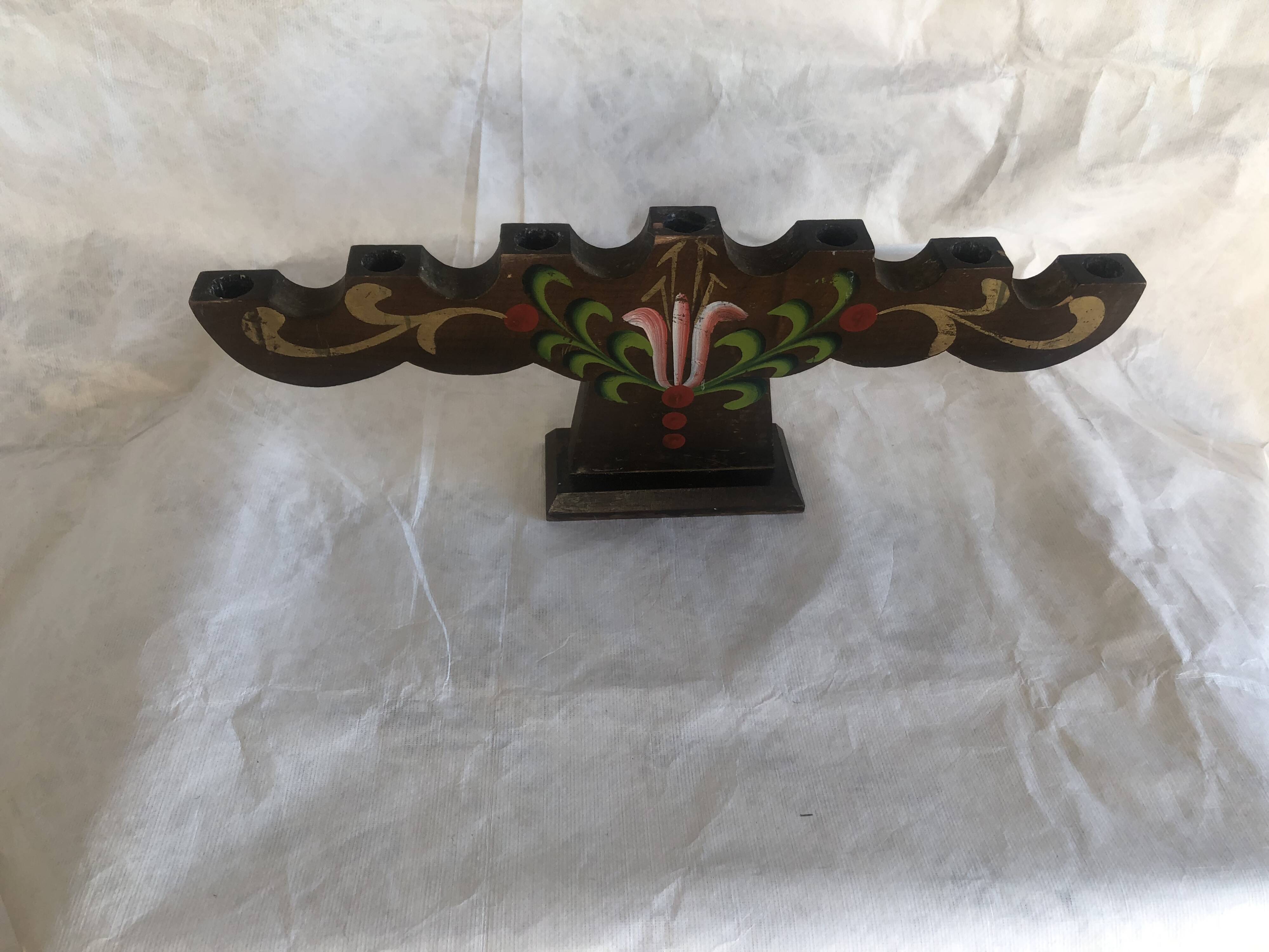 Artisanal candlestick in hand-painted solid wood, Scandinavian origin, folk art