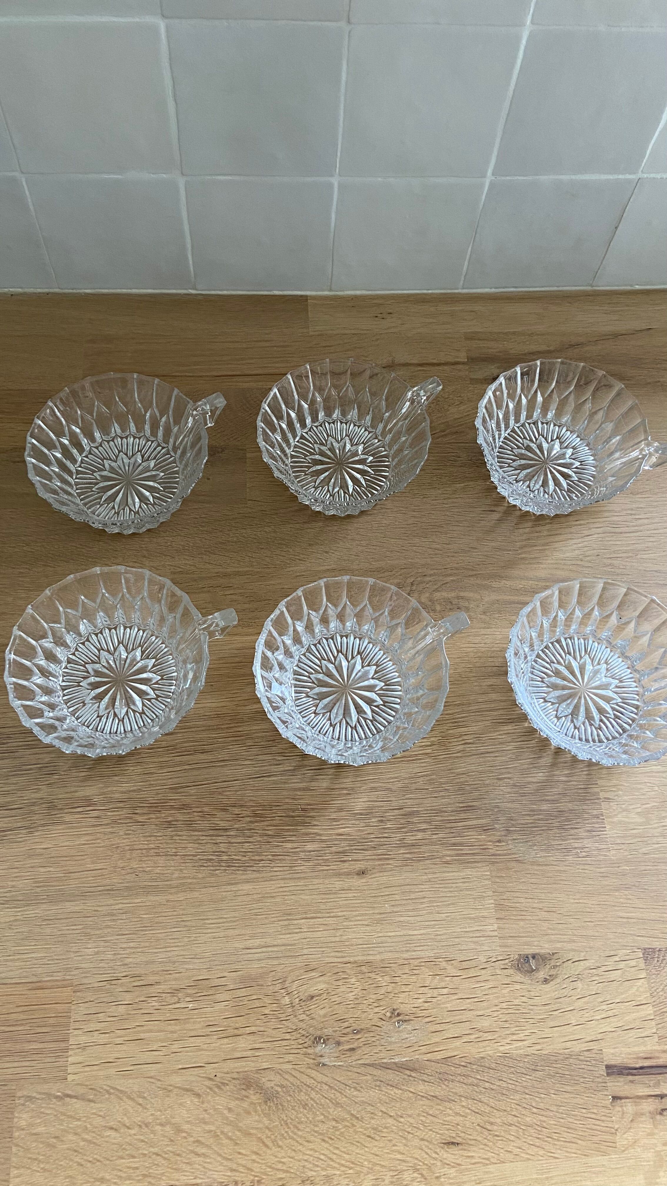 Christmas Pop-up 2022 - Set of 6 Vintage Glass Coffee/Tea Cups