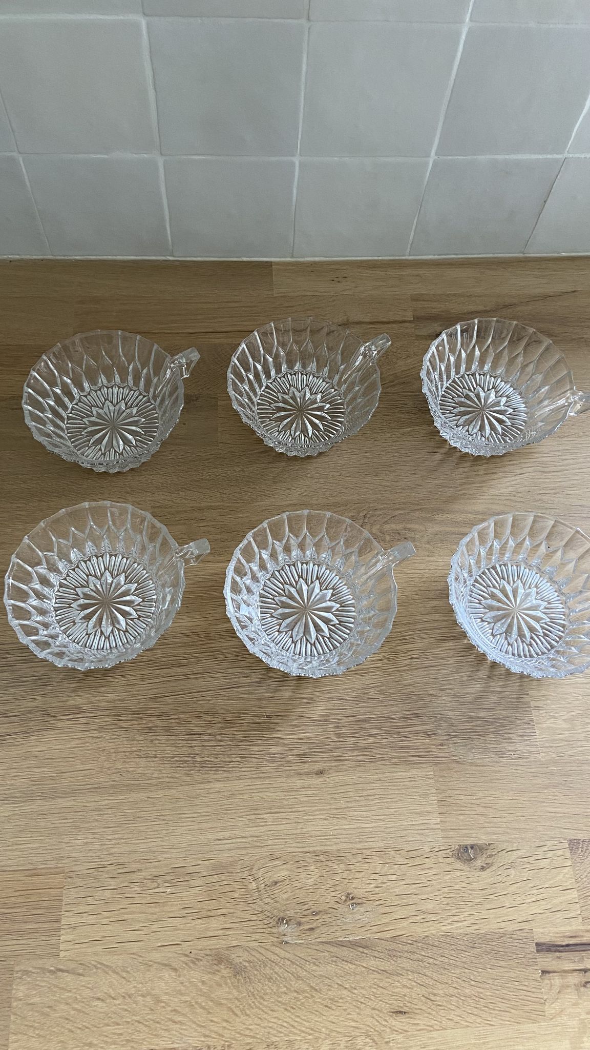 Christmas Pop-up 2022 - Set of 6 Vintage Glass Coffee/Tea Cups