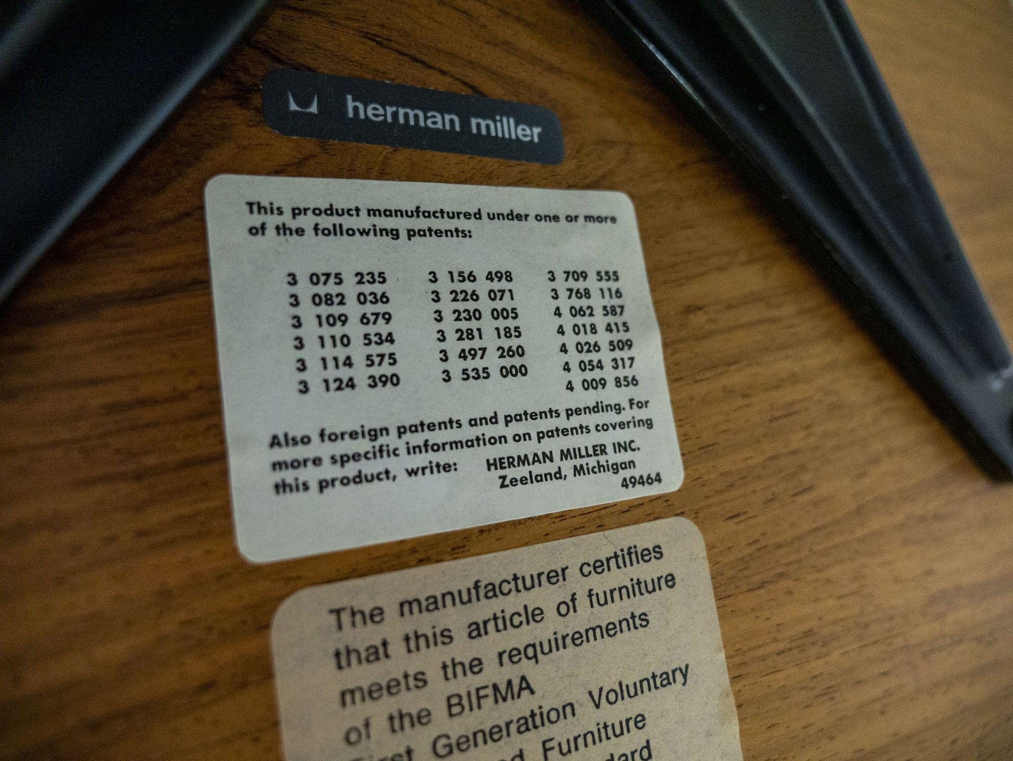 Armchair and ottoman by Charles et Ray Eames, Herman Miller edition, 1970