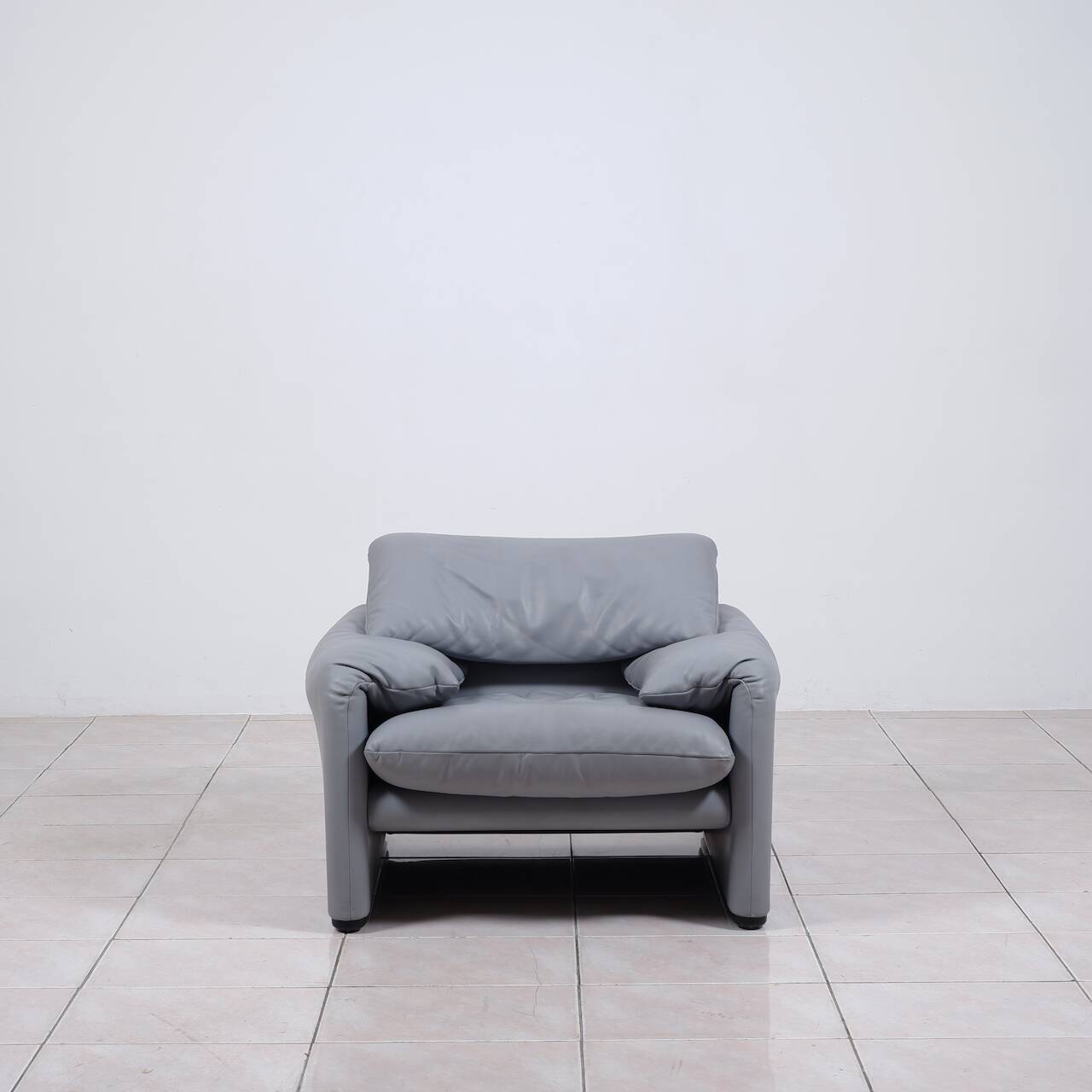 Ensemble de sièges en cuir « Maralunga » de Vico Magistretti pour Cassina
