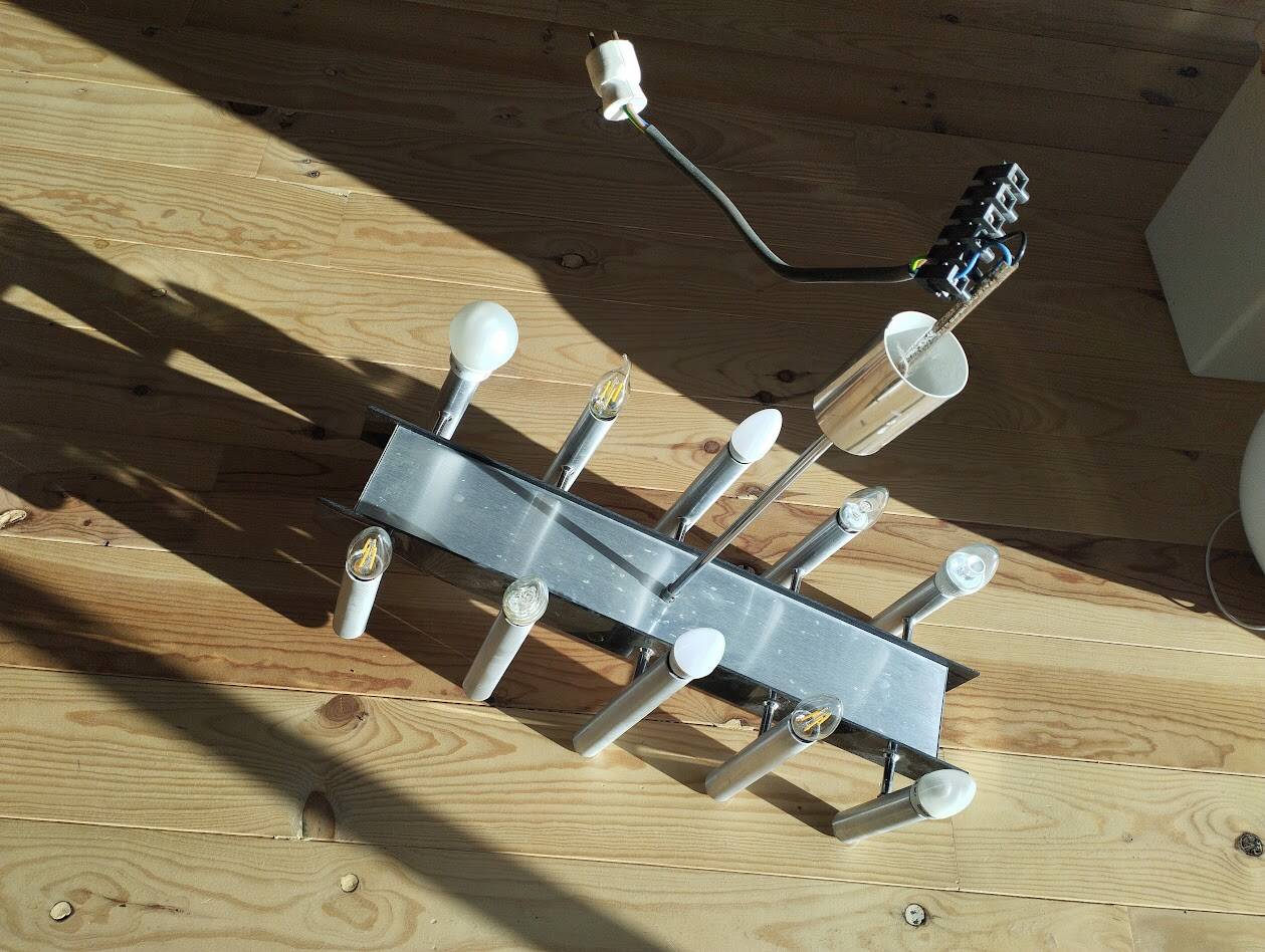 Sculptural vintage 70s chandelier – metal & aluminium – 55 × 26 cm