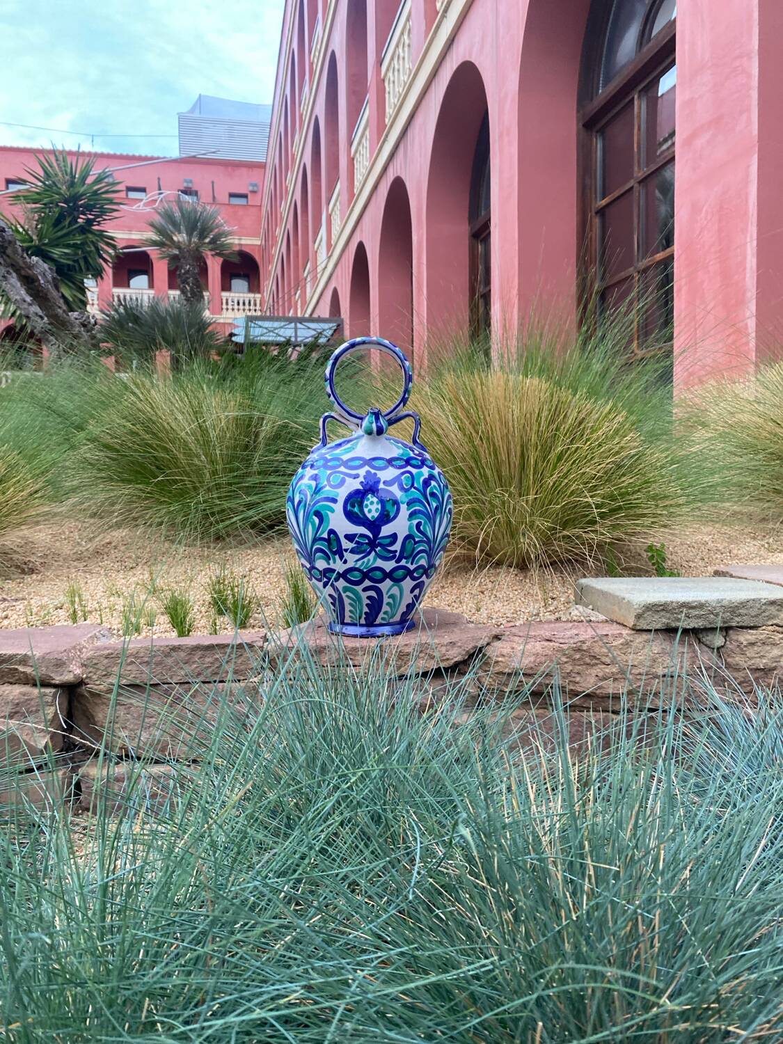 Popular Fajalauza pitcher (ceramic grenadine.)