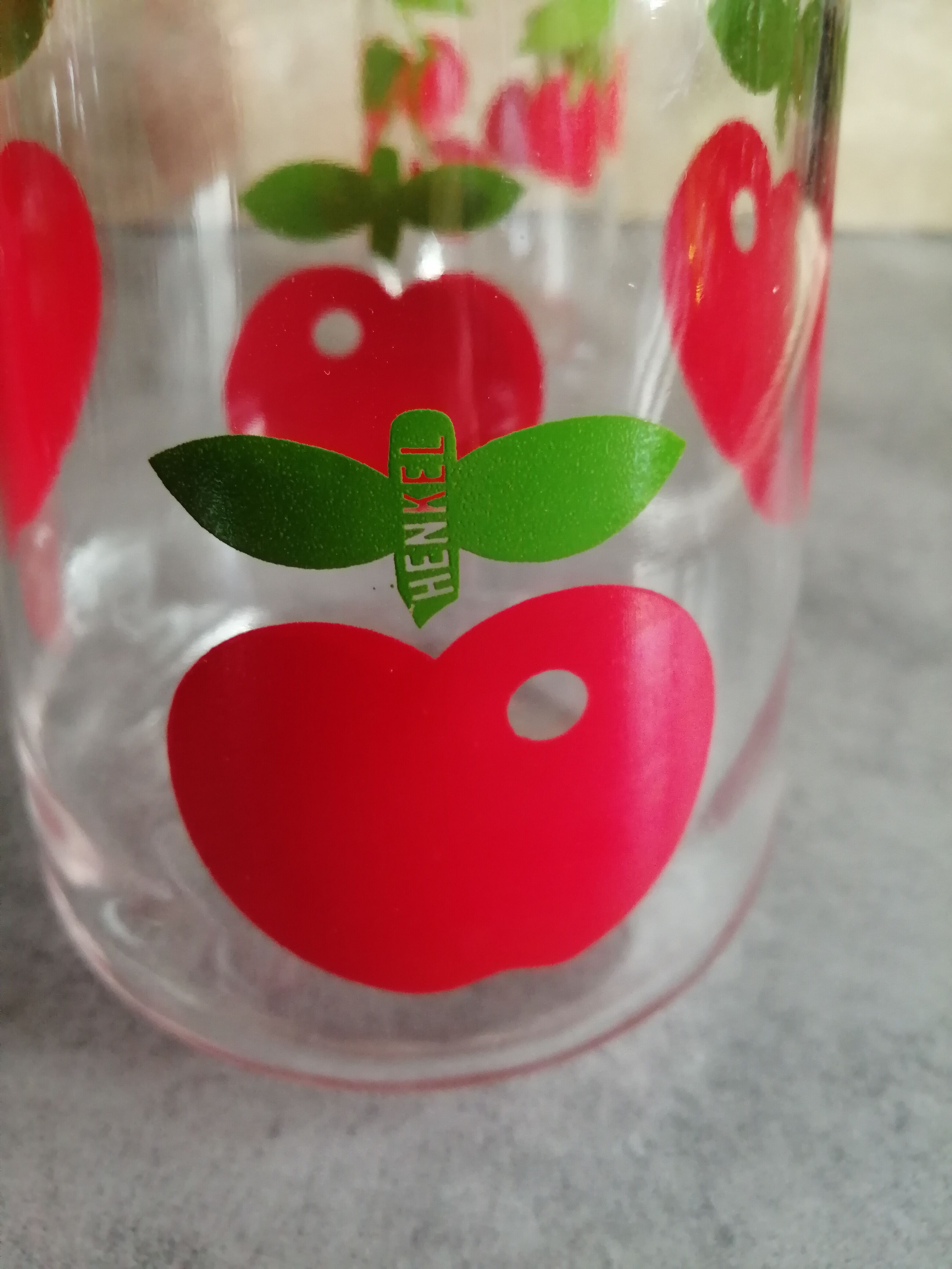 Henkel preservation jar, glass, apple or cherry decoration, in very good condition