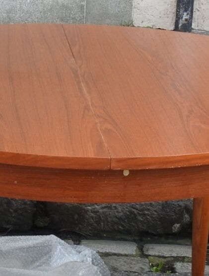 Scandinavian table 1960 teak
