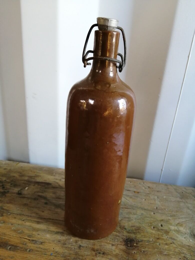 Ancienne bouteille en grès vernissé art populaire vintage