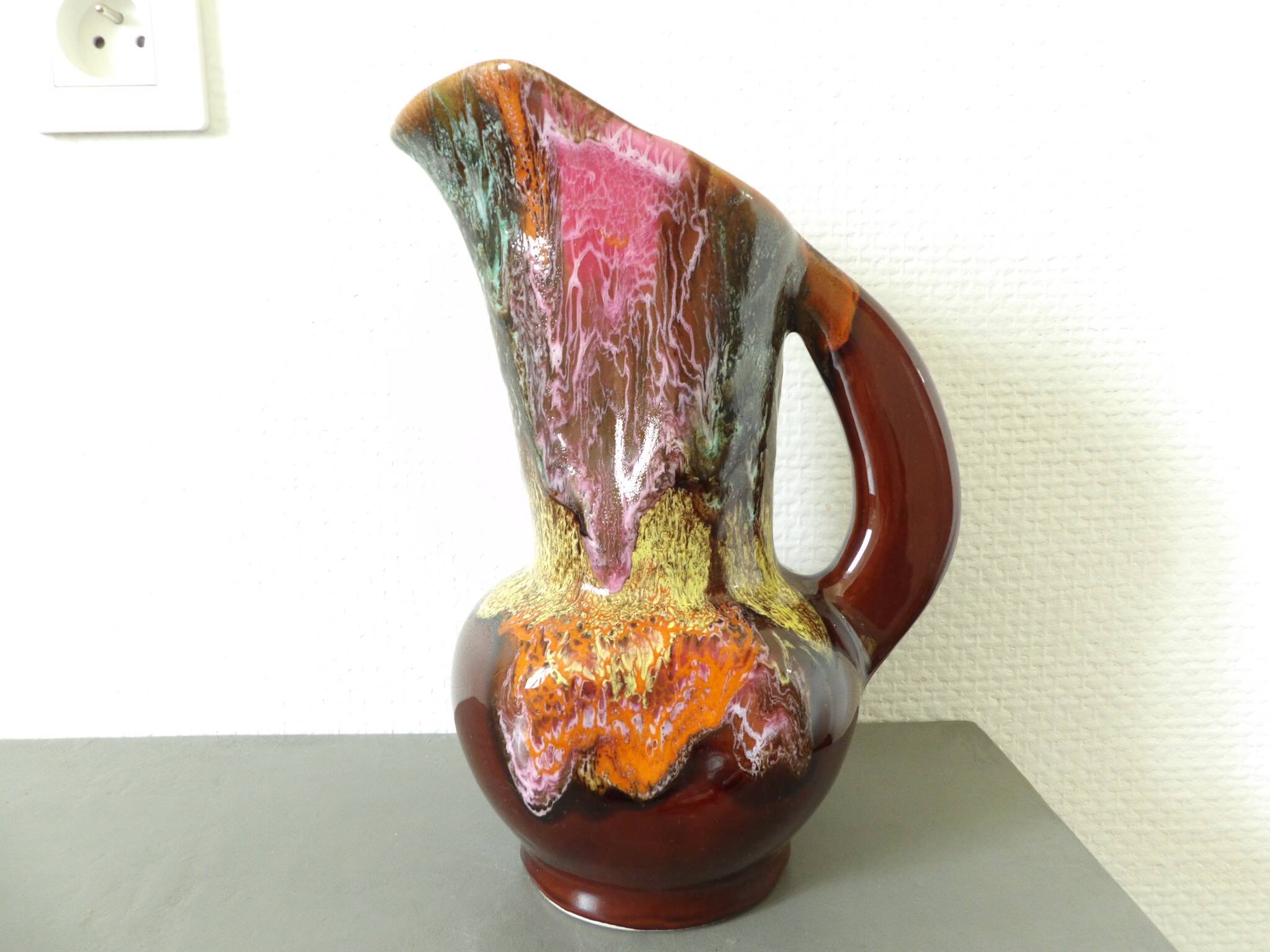Vase pitcher 1970