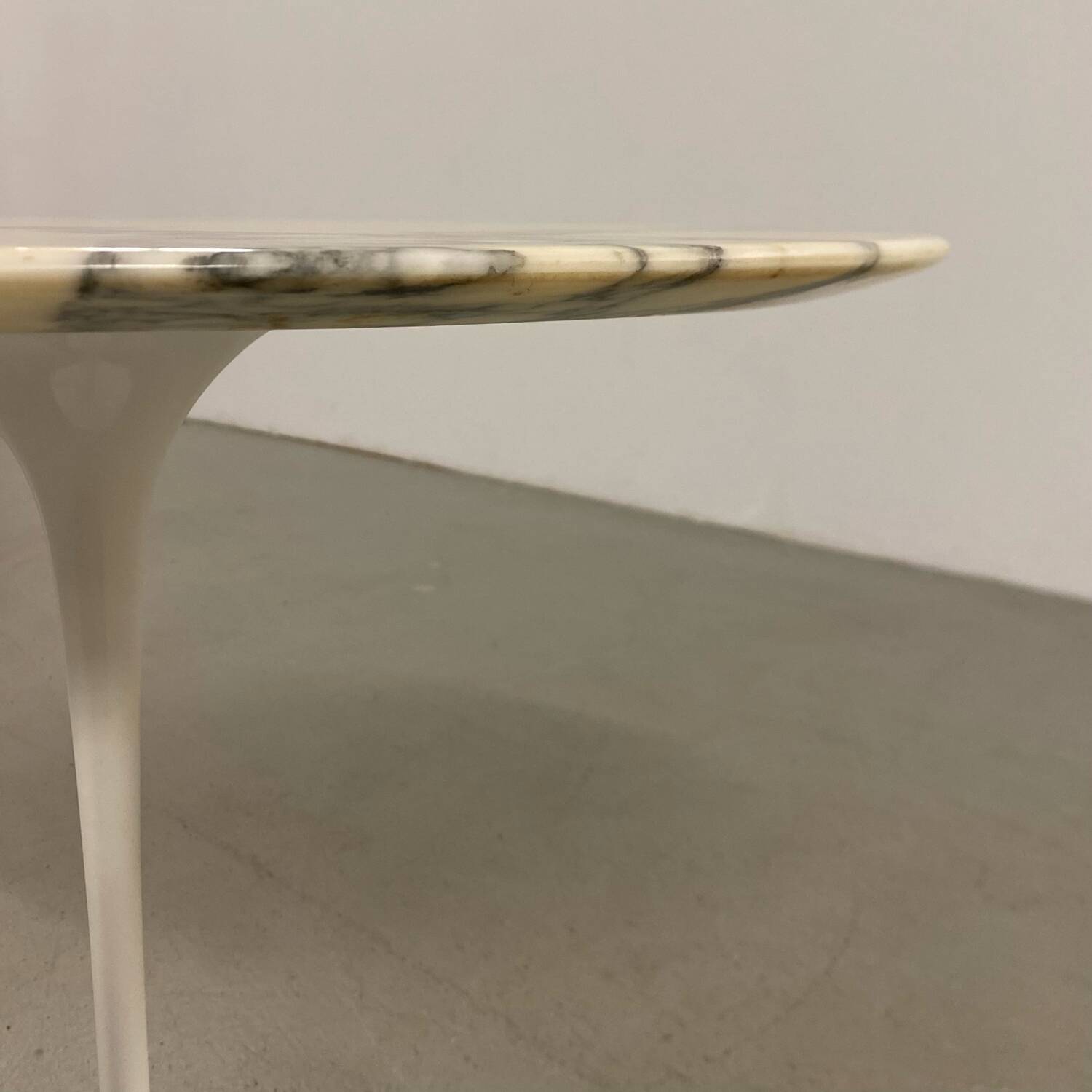 Saarinen Tulip Oval Marble Side Table for Knoll