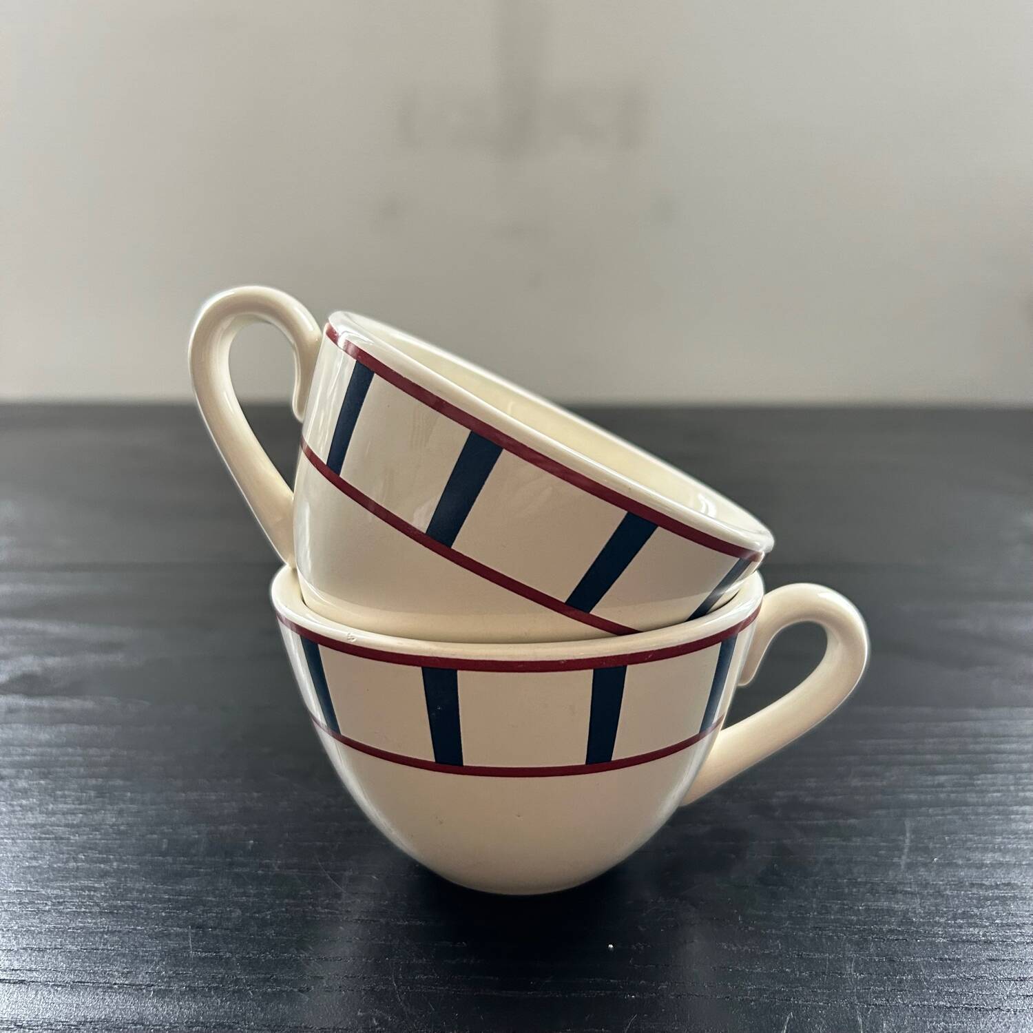 Pair of Basque decor cups