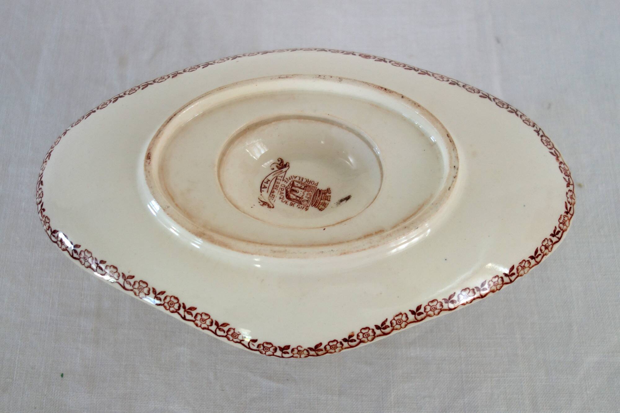 Antique sauce boat from Gien, Mai model, around 1900.