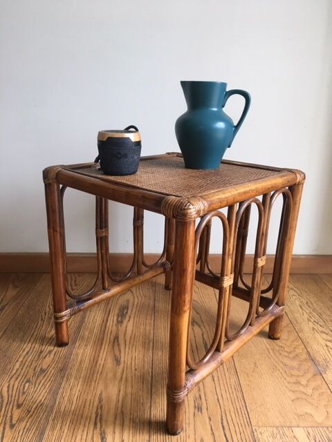 Bedside rattan table