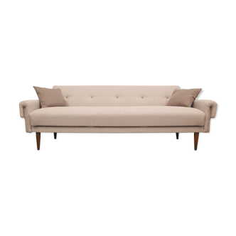 Scandinavian 3-seater sofa in beige, completely restored
