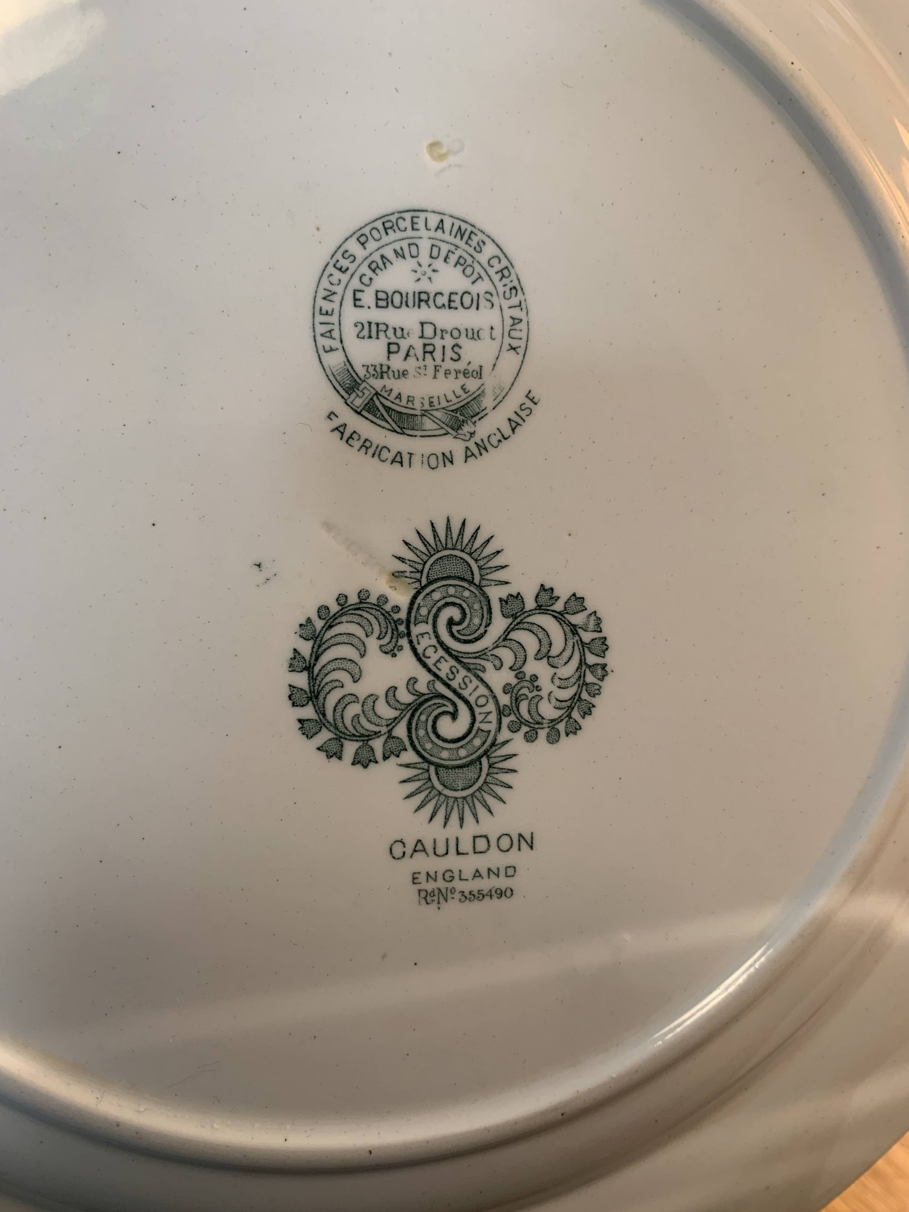 Pair of iron earth plates