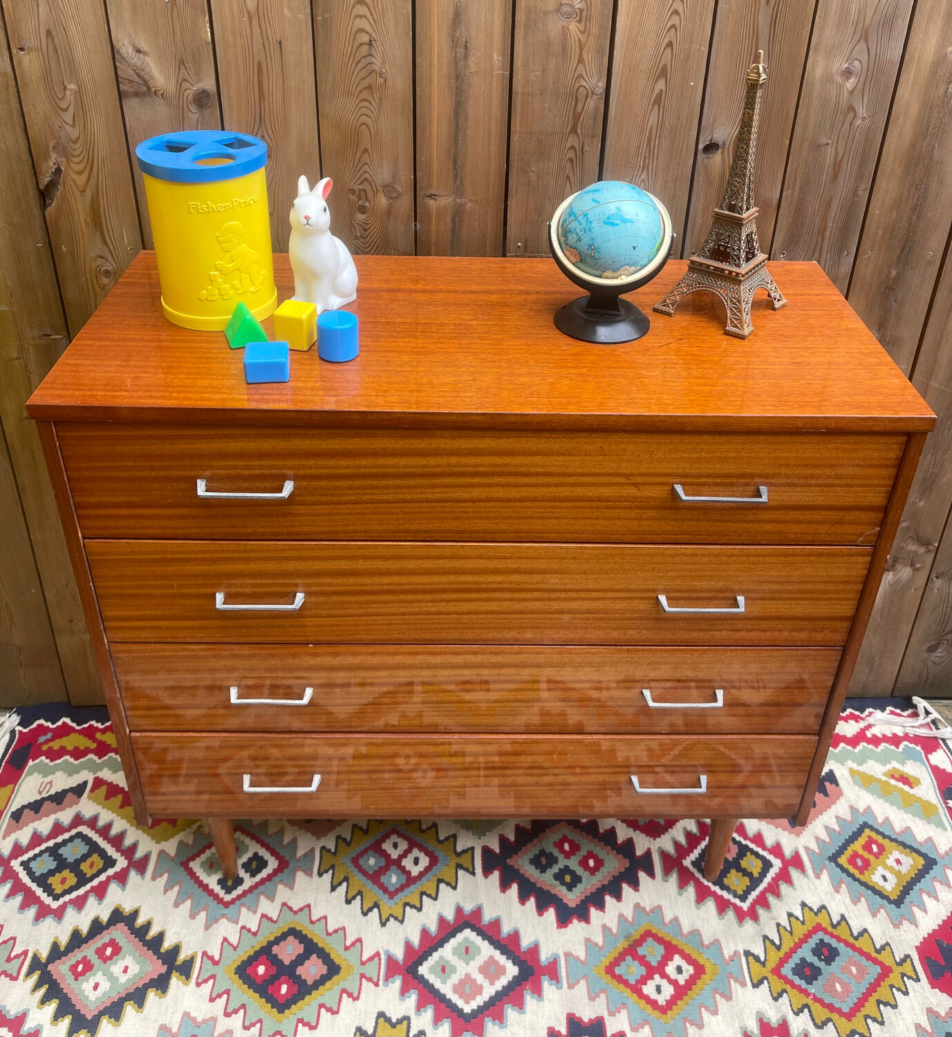 Vintage chest of drawers