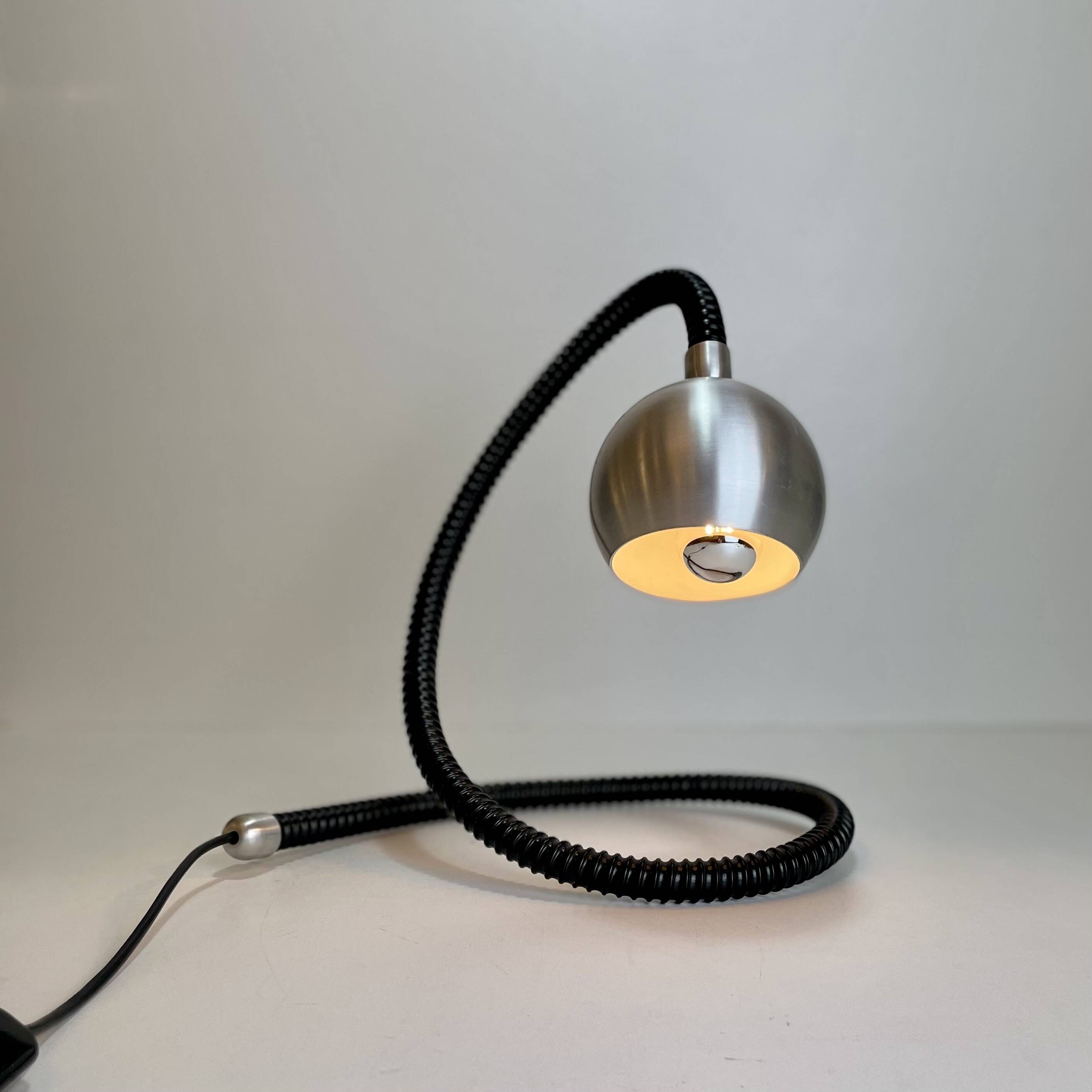 Lampe de table italienne dans le style de Hebi par Isso Hosoe pour Valenti, 1970