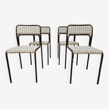 Set of 4 vintage stackable chairs 1980