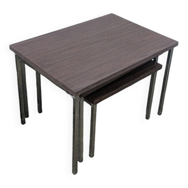 Tables gigogne