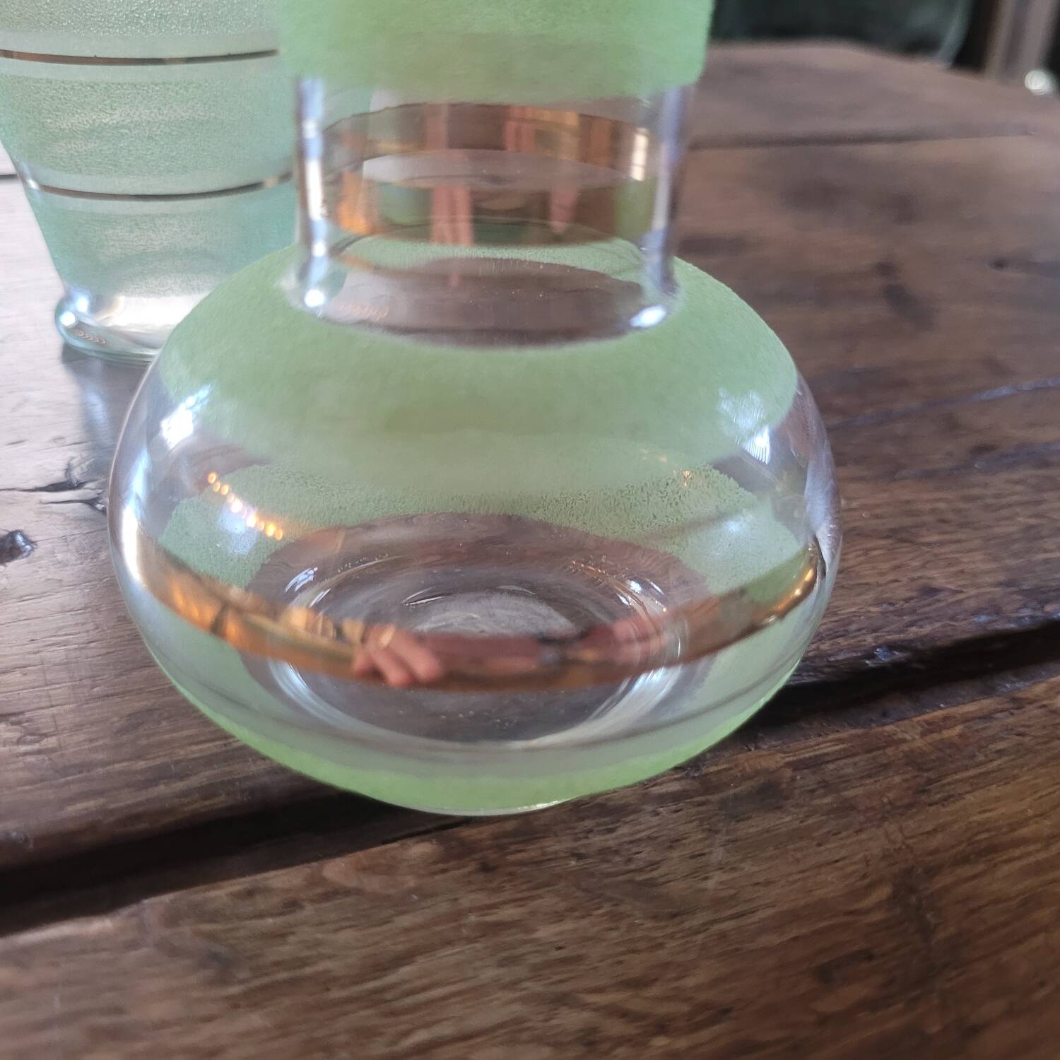 Trio de vases rétro – verre granité vert & doré (années 50/60)