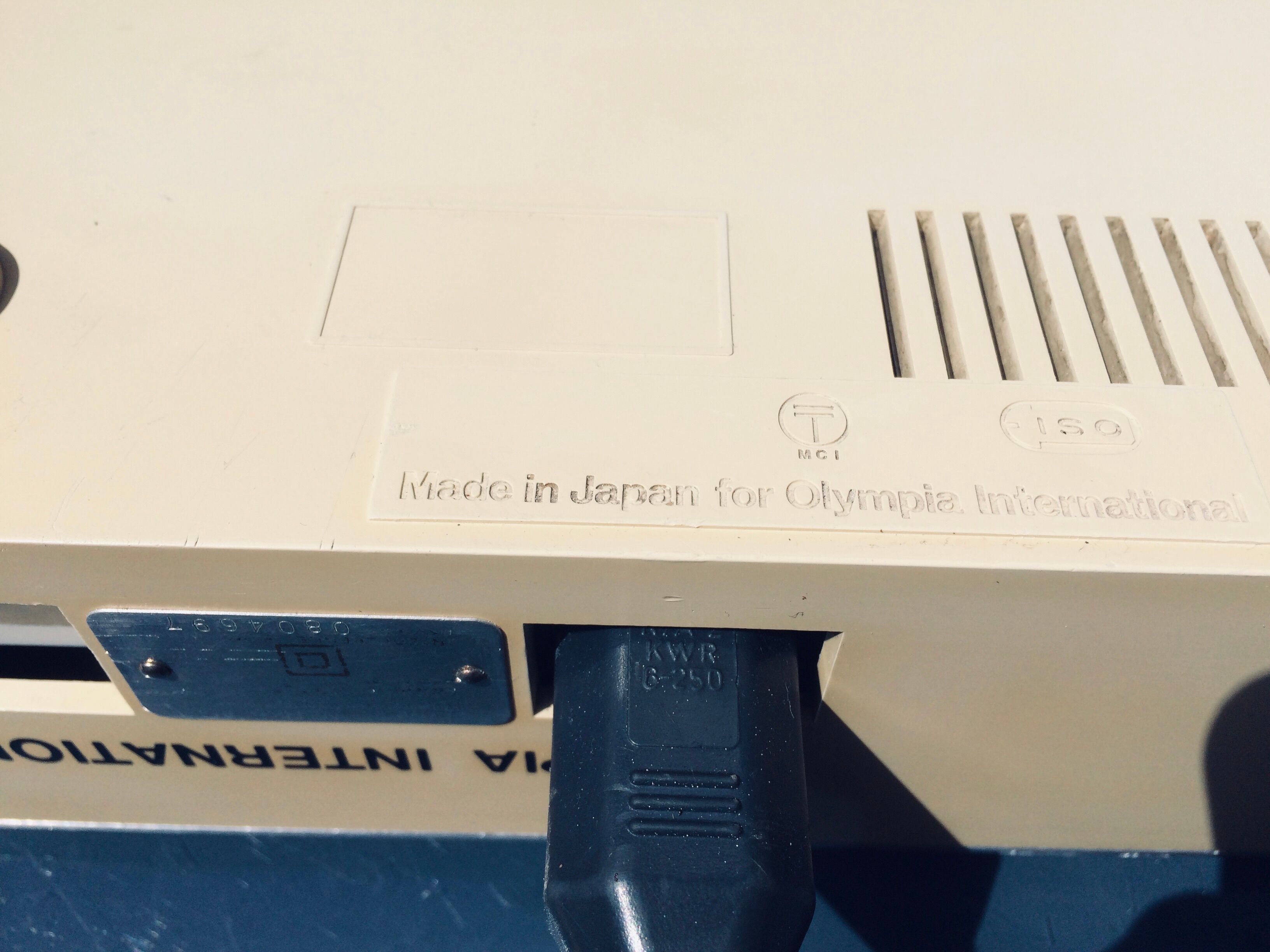 Vintage Olympia CD 401 calculator