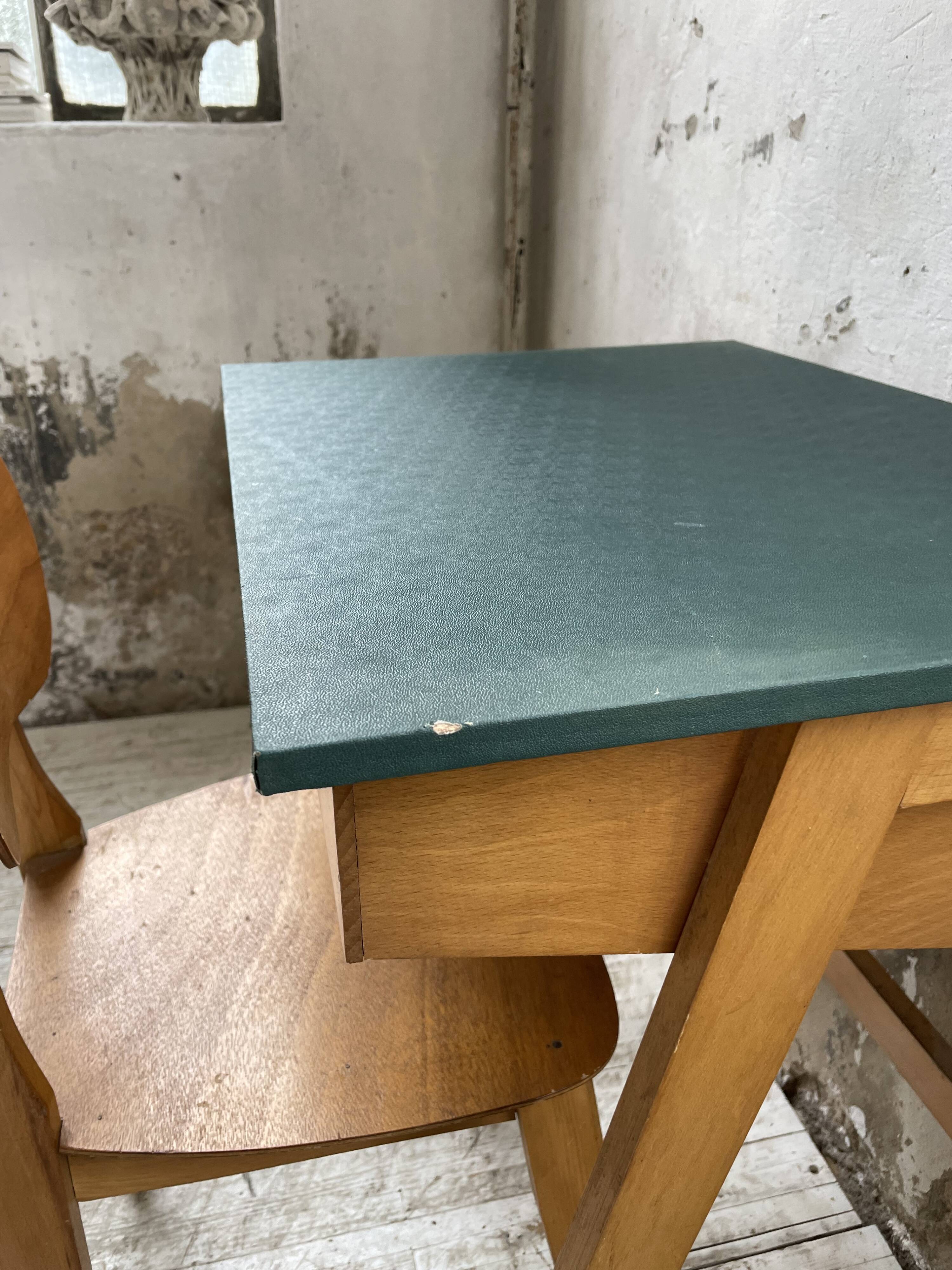 Bureau et chaise enfant pieds compas