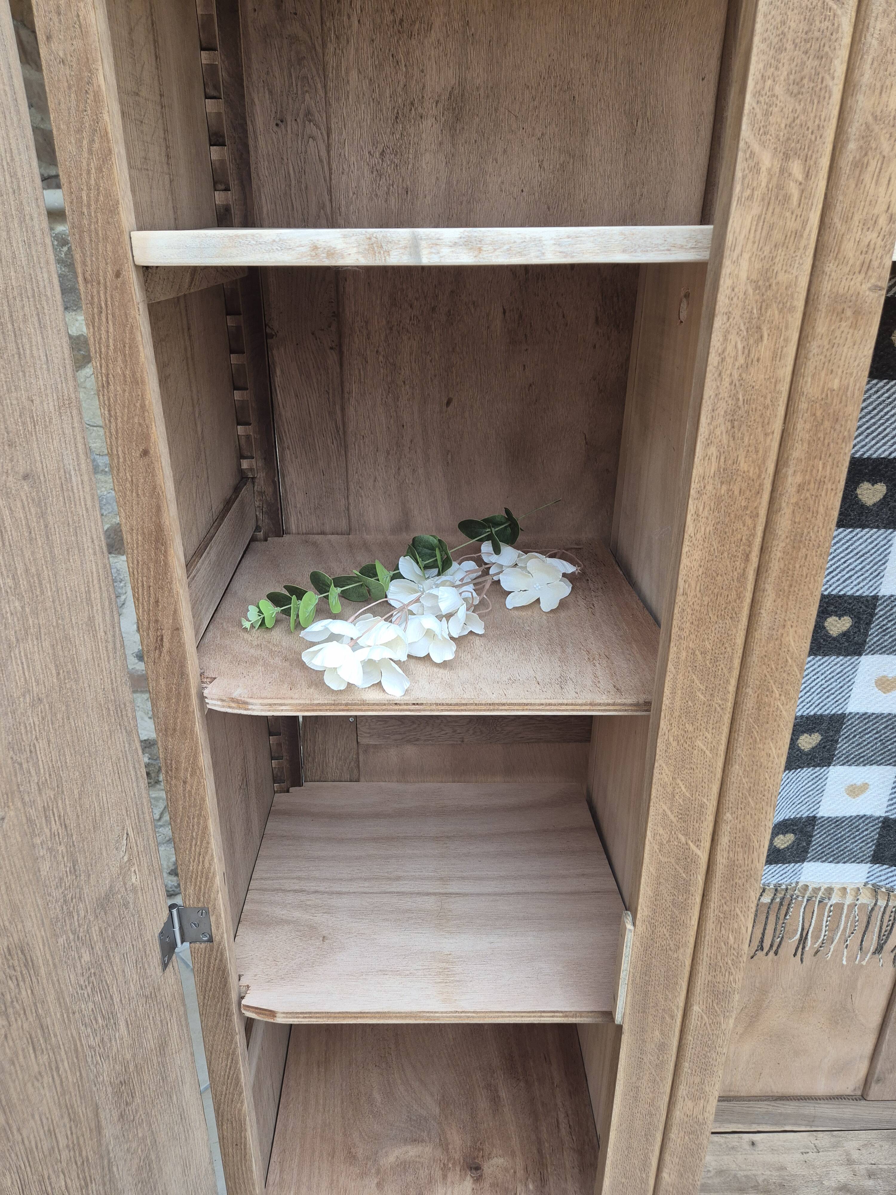 Art Deco cabinet