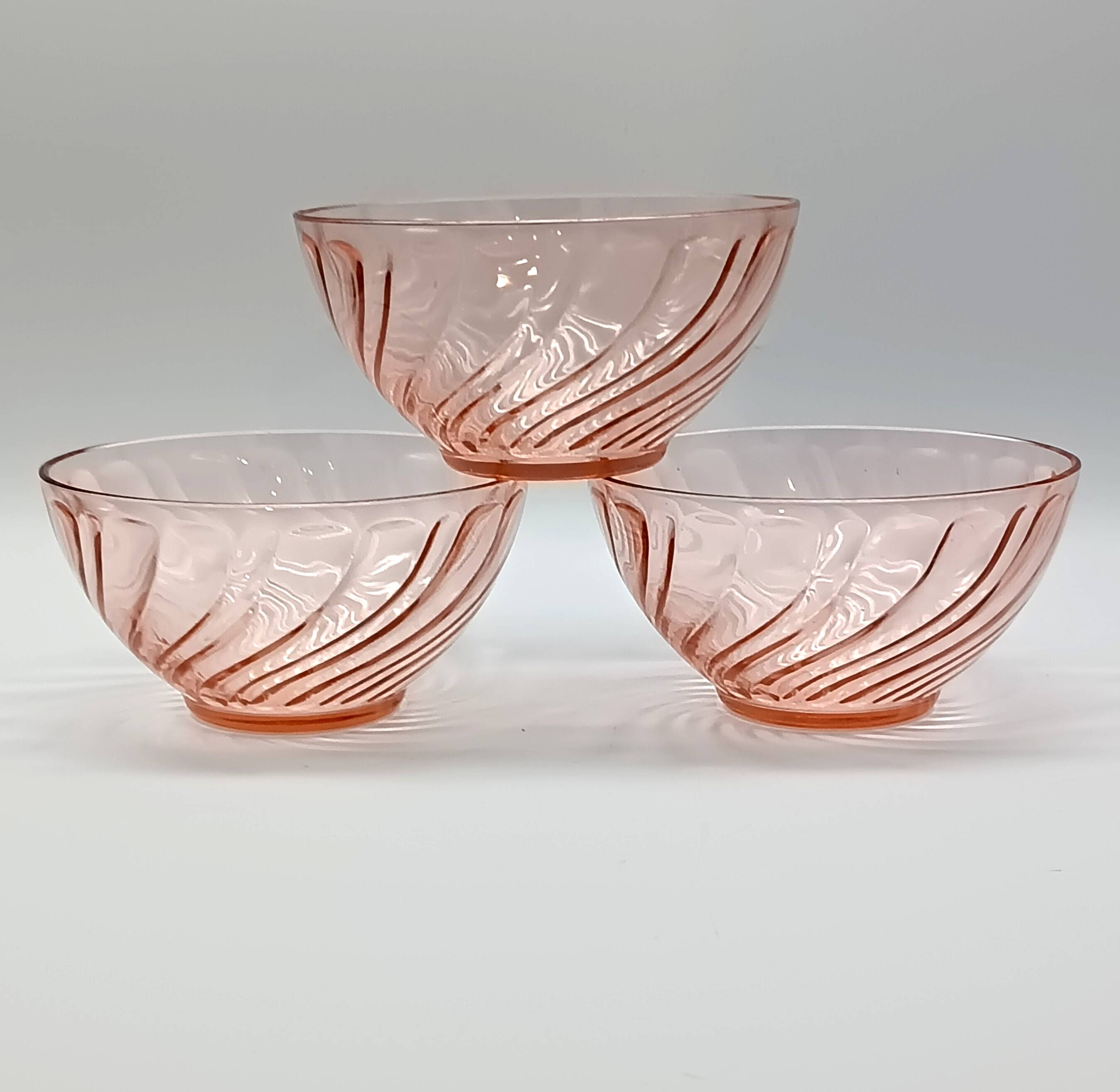 3 vintage pink glass bowls, rosaline arcoroc france