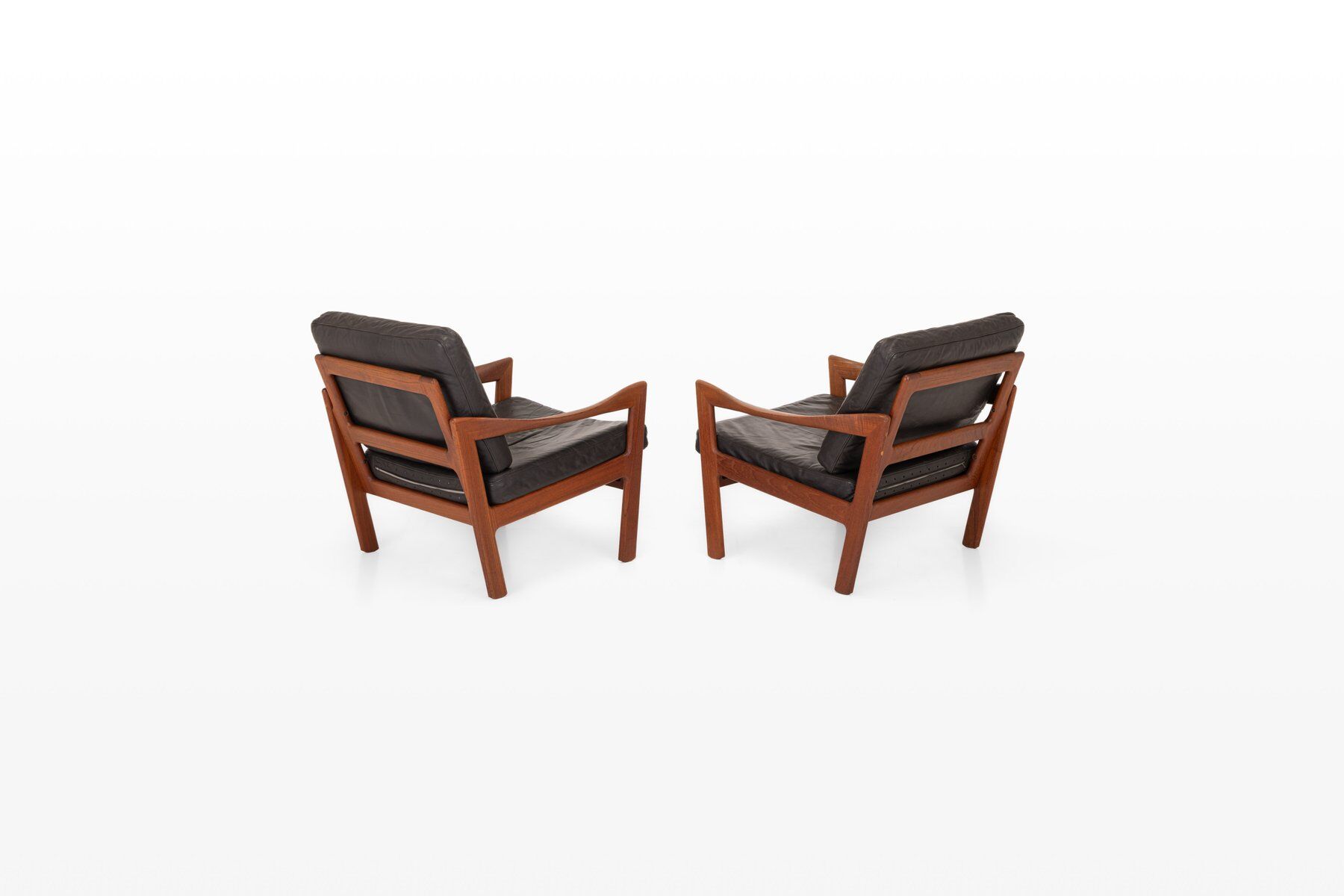 Vintage easy chairs by Illum Wikkelsø for Niels Eilersen, 1960s, set of 2