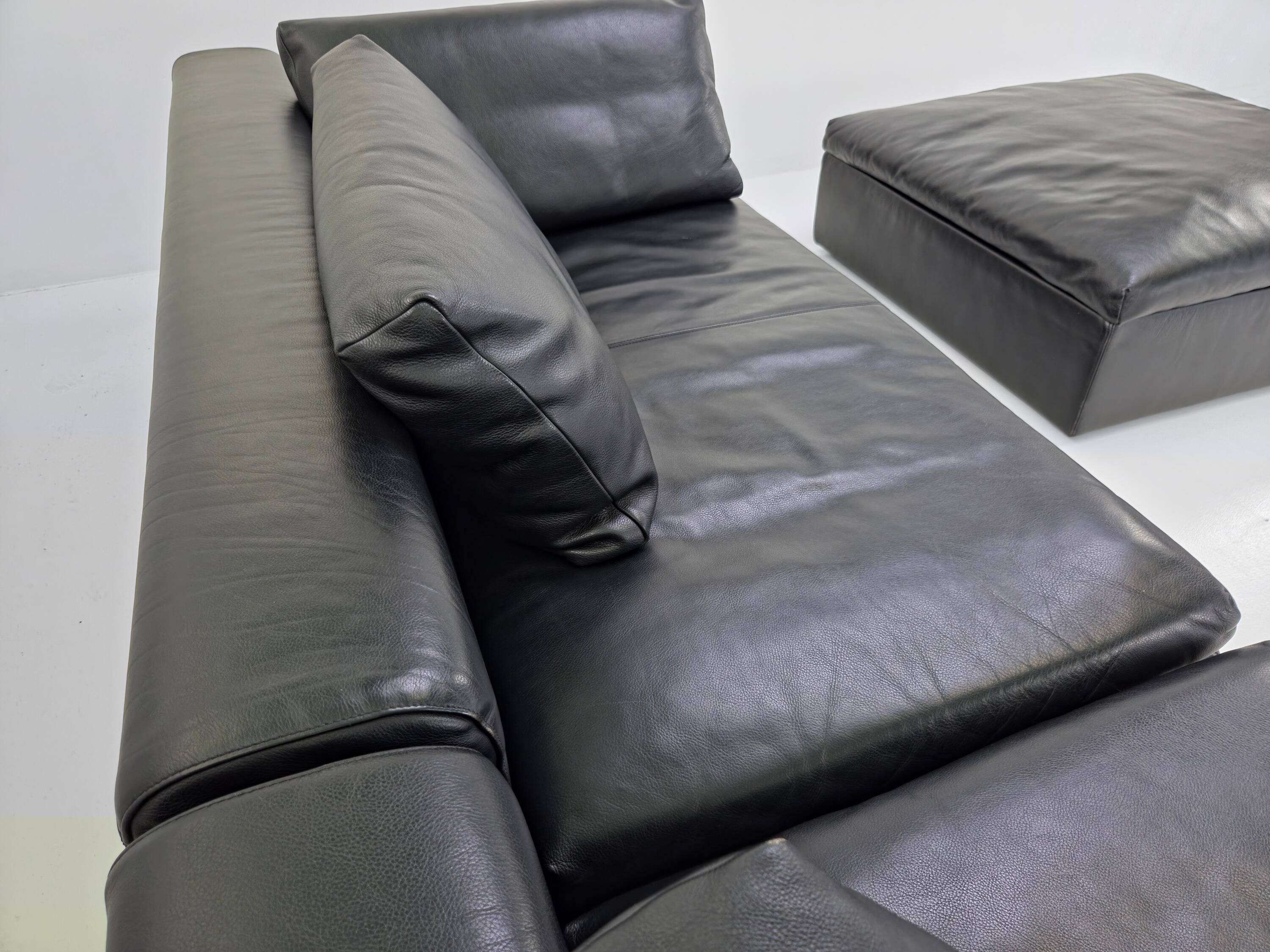 Moroso Springfield Sofa by Patricia Urquiola – Made in Italy