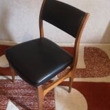 2 Scandinavian chairs