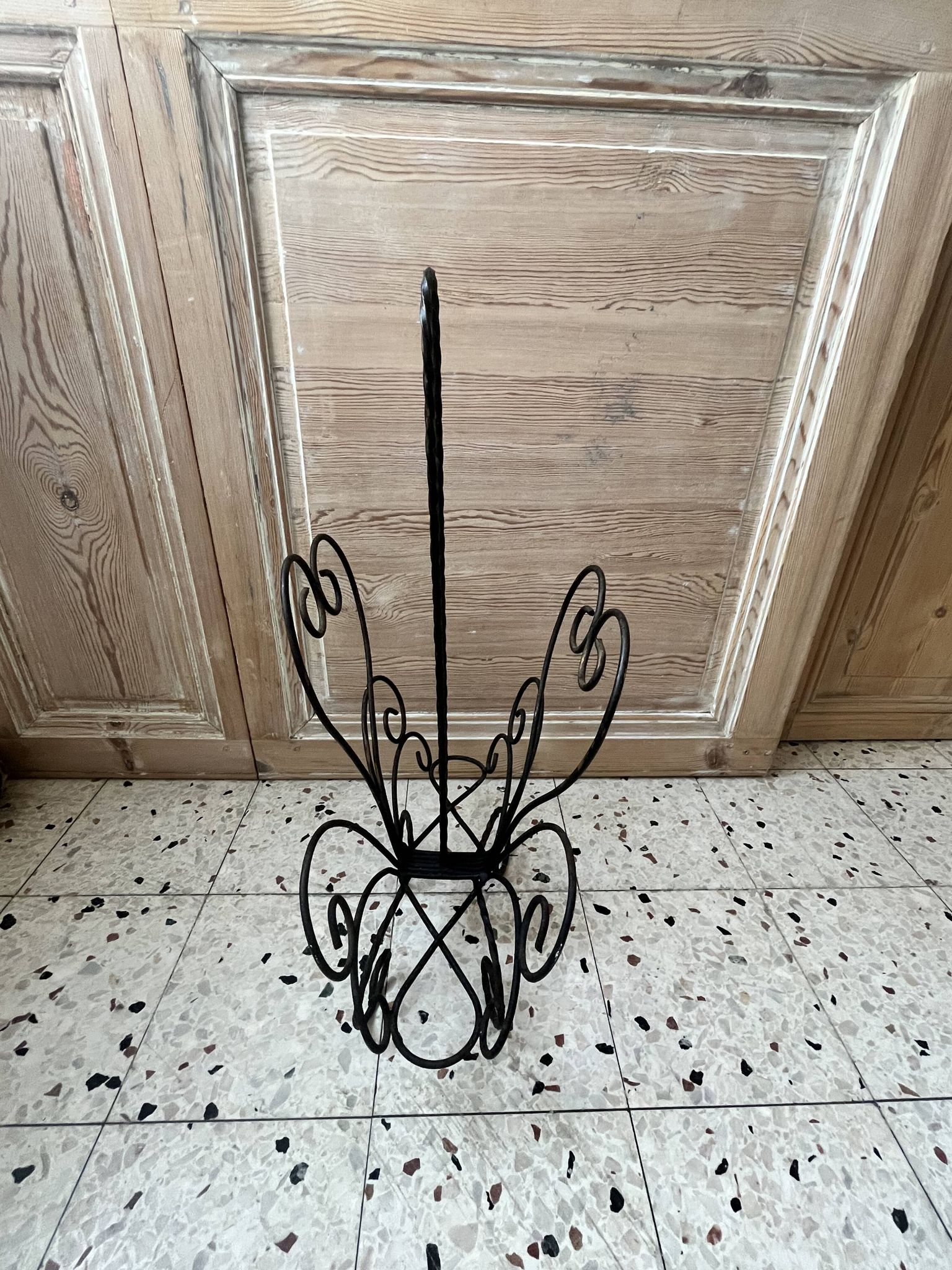 Wrought iron magazine rack
