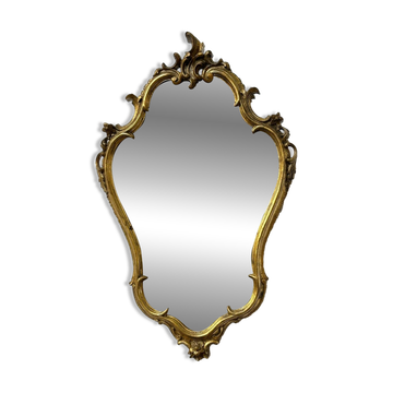 Miroir en bois doré