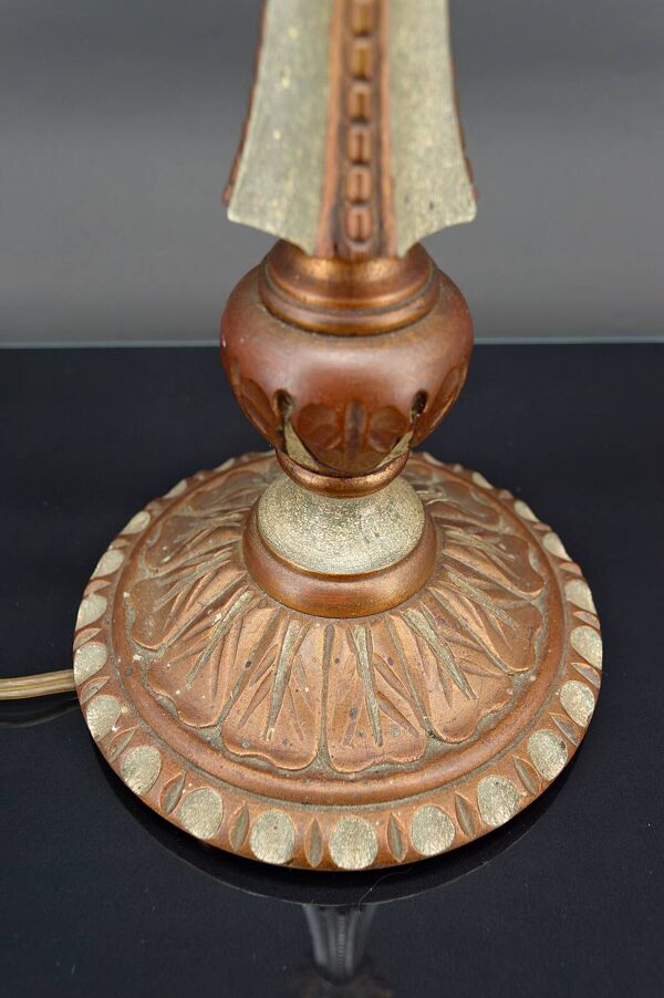 Lampe Art Deco en bois peint vert et patine cuivrée, France, Circa 1920