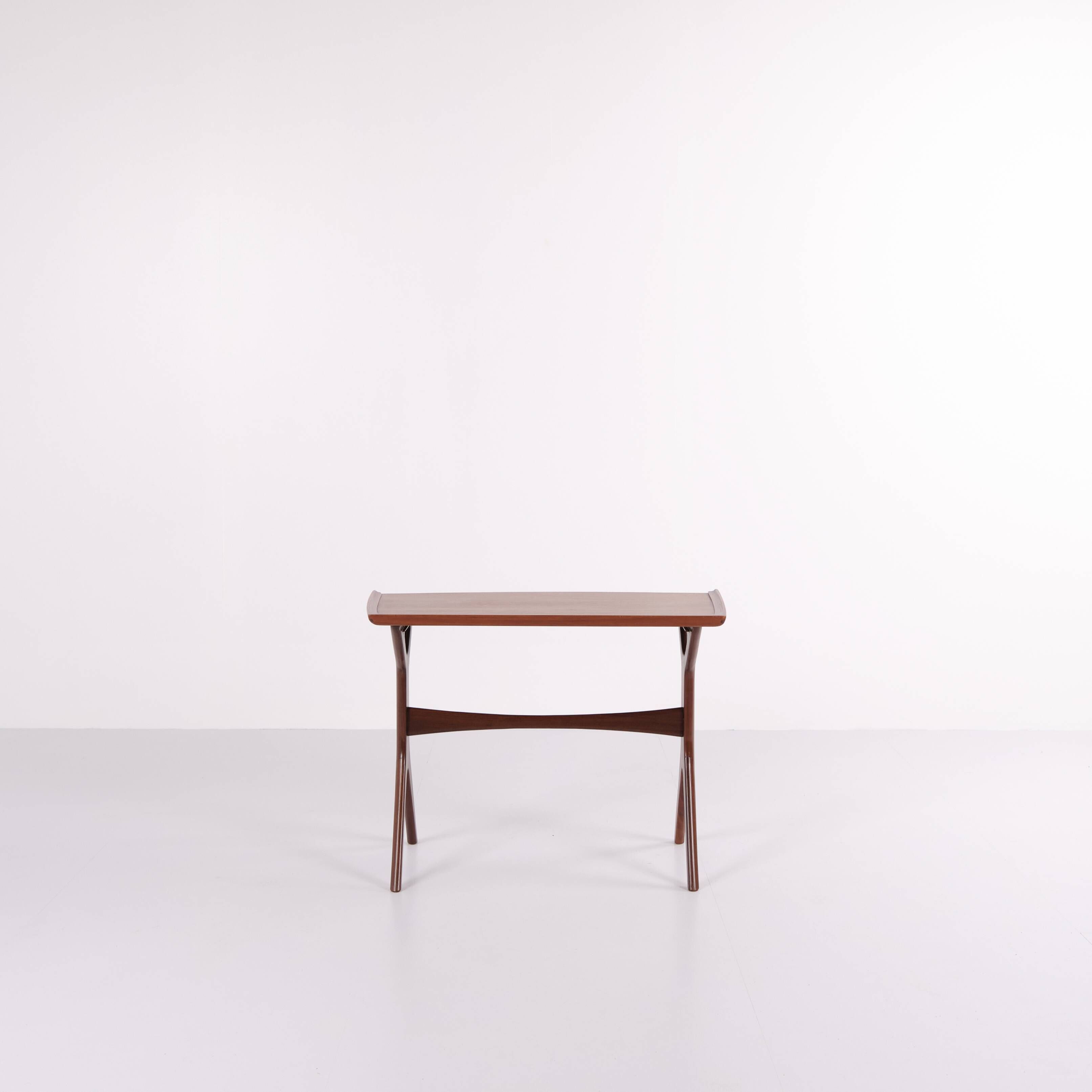 Side table - Teak wood - Danish design - Johannes Andersen - 1960s