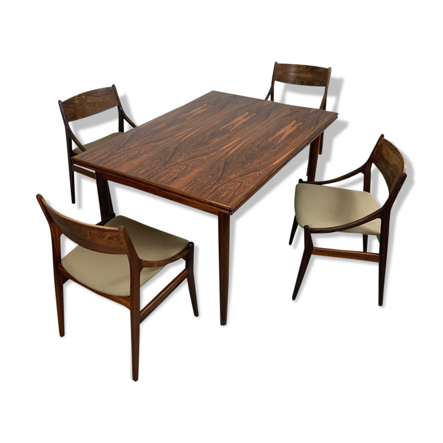 Set table and chairs in palisander
